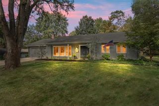 5516 W 87th Terrace, Overland Park, KS 66207