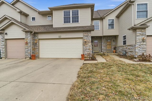 247 W DeKalb Drive, Maple Park, IL 60151