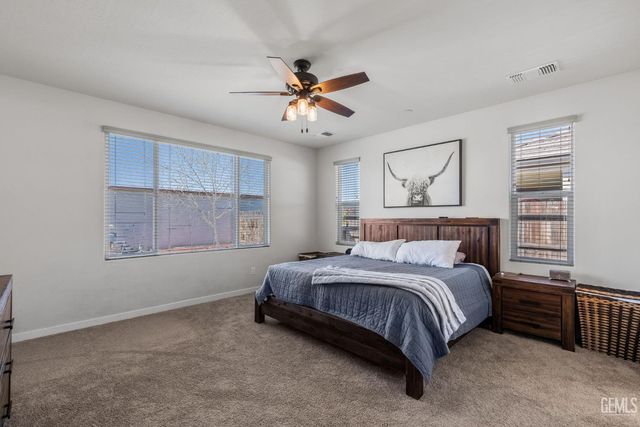 15 Claudia Autumn Drive, Bakersfield, CA 93314