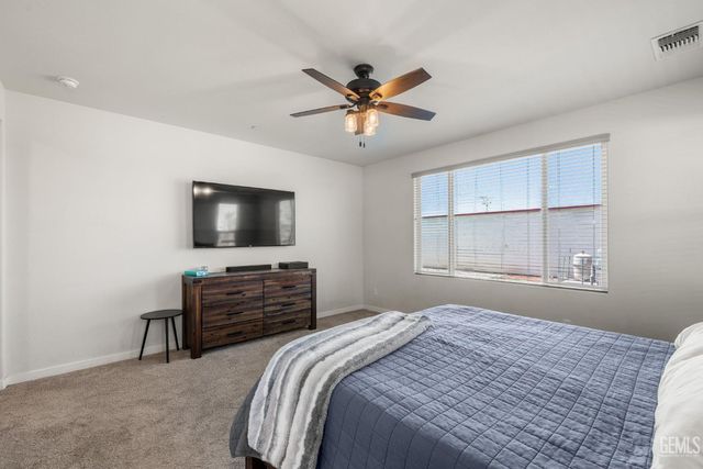 15 Claudia Autumn Drive, Bakersfield, CA 93314