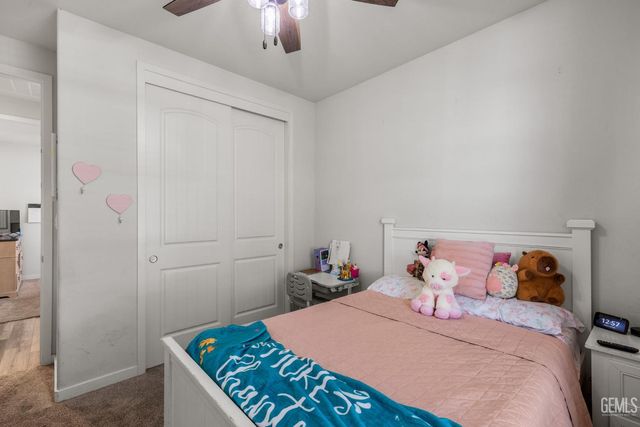 15 Claudia Autumn Drive, Bakersfield, CA 93314