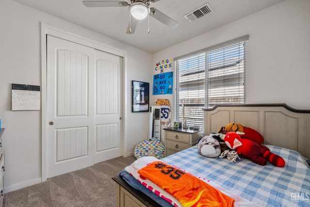 15 Claudia Autumn Drive, Bakersfield, CA 93314