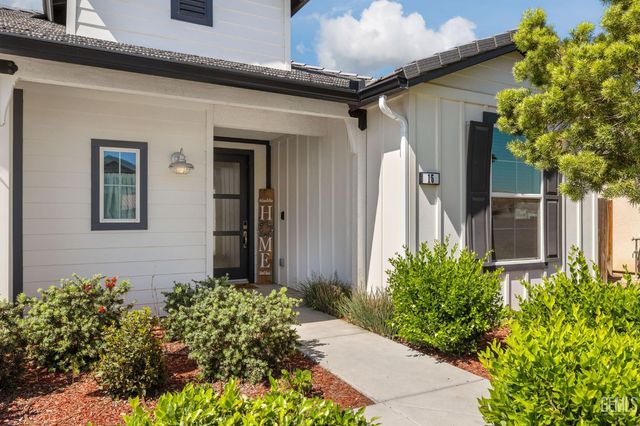 15 Claudia Autumn Drive, Bakersfield, CA 93314