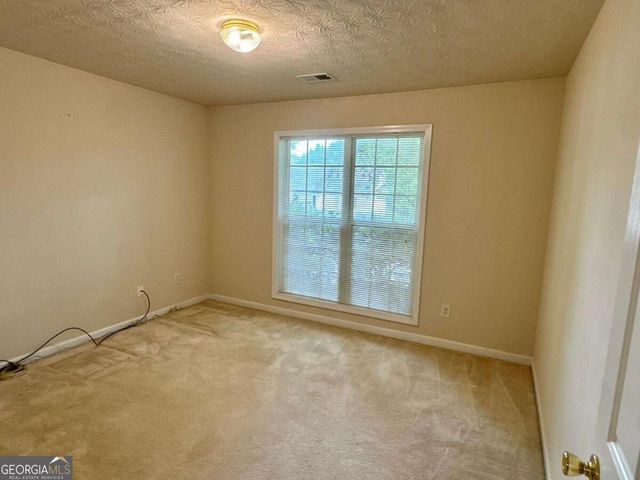 1431 Log Cabin Lane, Lawrenceville, GA 30045