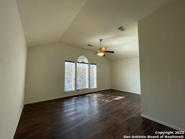 223 WILLOWBLUFF DR, San Antonio, TX 78216