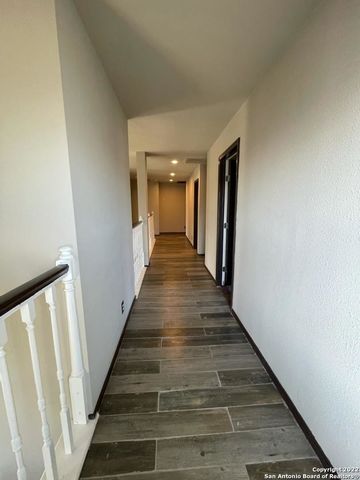 223 WILLOWBLUFF DR, San Antonio, TX 78216