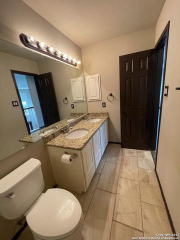 223 WILLOWBLUFF DR, San Antonio, TX 78216