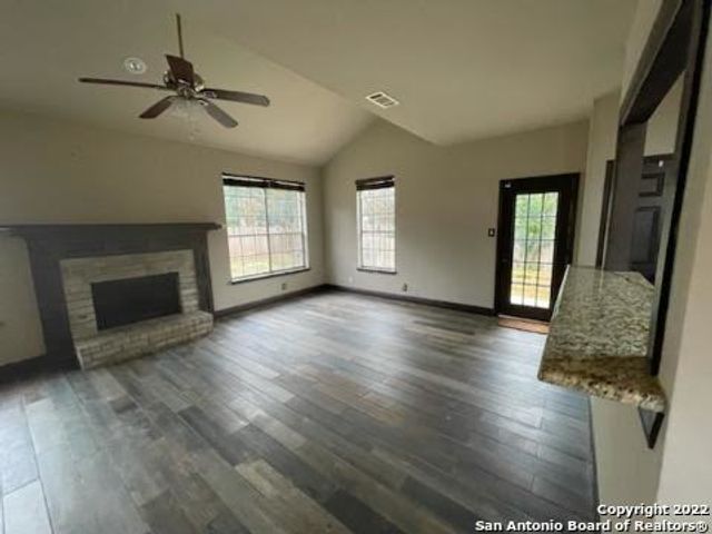 223 WILLOWBLUFF DR, San Antonio, TX 78216