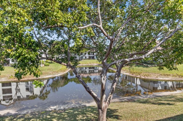 5253 Brisata Circle L, Boynton Beach, FL 33437