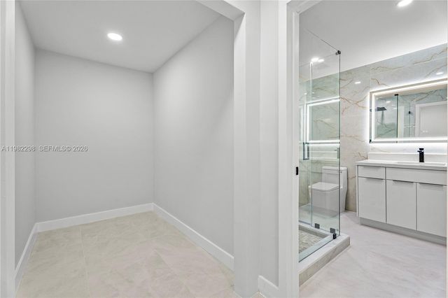 11660 Canal Dr, North Miami, FL 33181