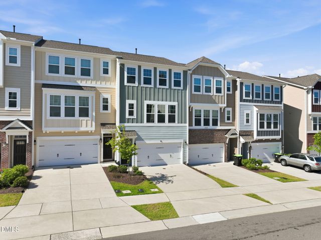1050 Commack Drive, Durham, NC 27703