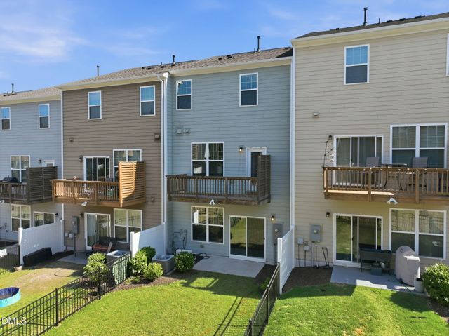 1050 Commack Drive, Durham, NC 27703