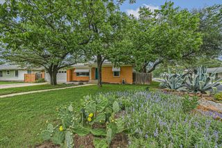 1500 Villa nova DR, Austin, TX 78757