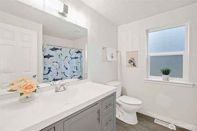 3933 Woodlawn Drive SE, Olympia, WA 98501