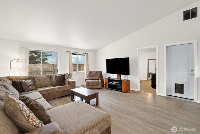 3933 Woodlawn Drive SE, Olympia, WA 98501