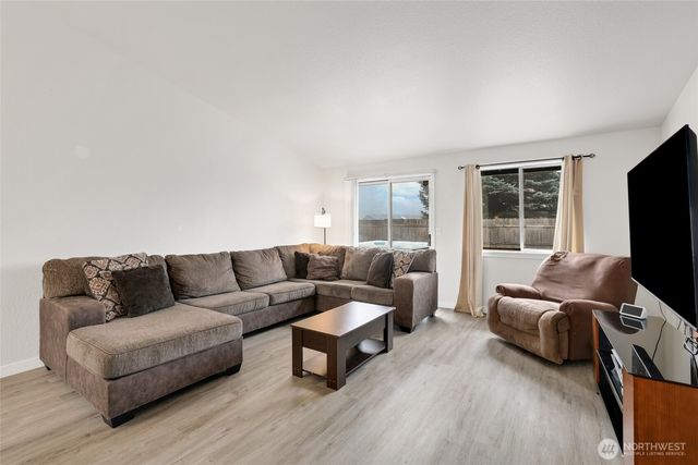 3933 Woodlawn Drive SE, Olympia, WA 98501