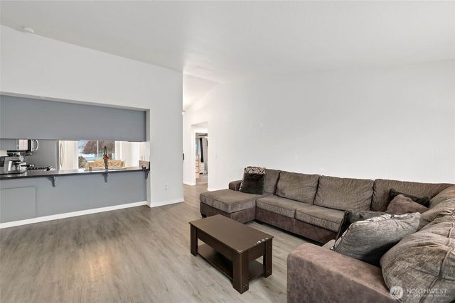 3933 Woodlawn Drive SE, Olympia, WA 98501