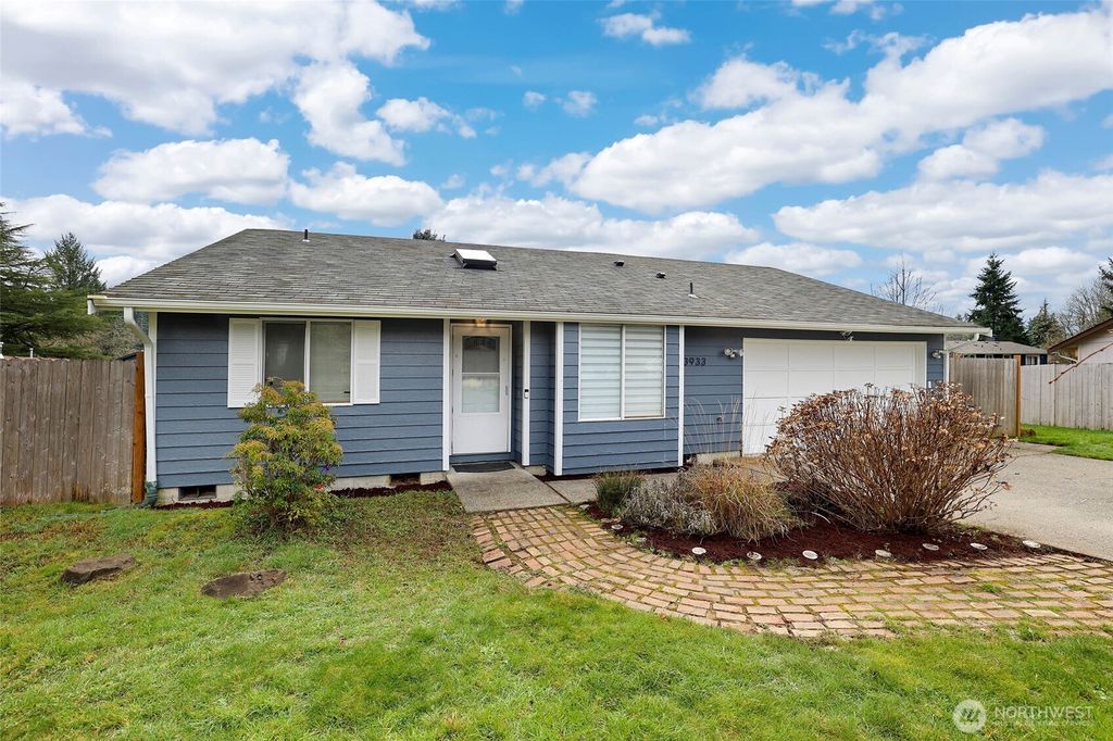 3933 Woodlawn Drive SE, Olympia, WA 98501