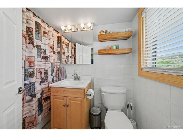 7800 Gregory Dr, Berthoud, CO 80513