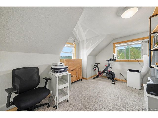 7800 Gregory Dr, Berthoud, CO 80513