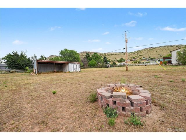 7800 Gregory Dr, Berthoud, CO 80513