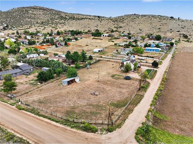 7800 Gregory Dr, Berthoud, CO 80513
