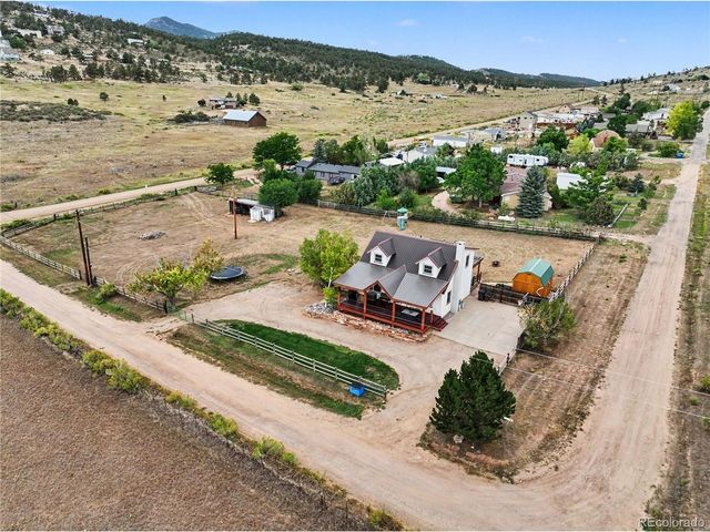 7800 Gregory Dr, Berthoud, CO 80513
