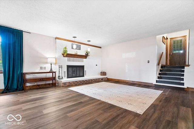 7018 Creekwood Estates, Brownsburg, IN 46112