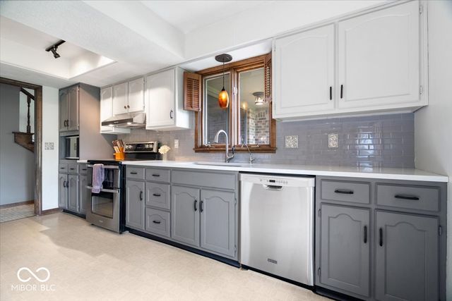 7018 Creekwood Estates, Brownsburg, IN 46112