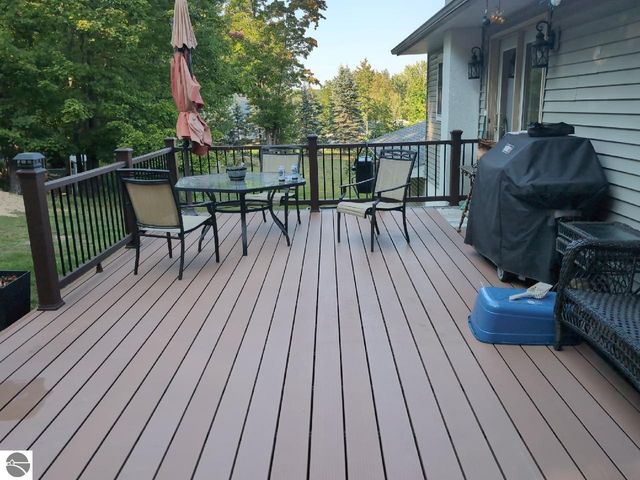 3303 Columbine Court, Traverse City, MI 49686