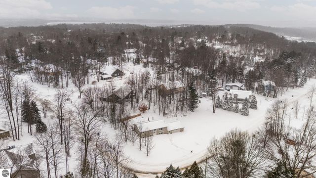 3303 Columbine Court, Traverse City, MI 49686