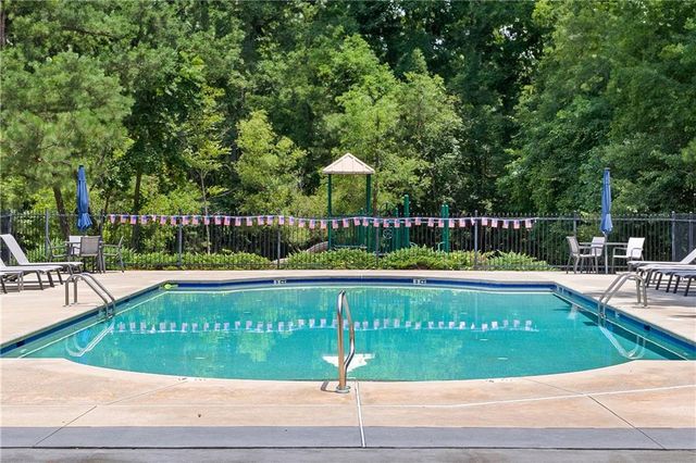 32 Riverbirch Way, Sharpsburg, GA 30277