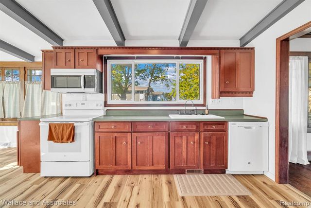 4488 Gratiot Avenue, Port Huron, MI 48060