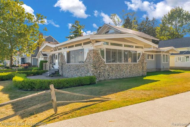 4488 Gratiot Avenue, Port Huron, MI 48060