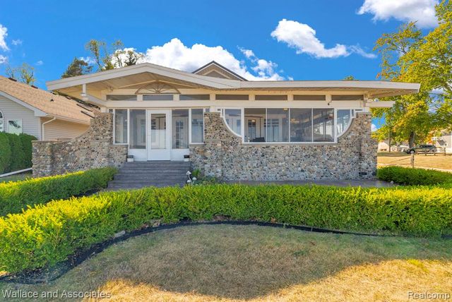 4488 Gratiot Avenue, Port Huron, MI 48060