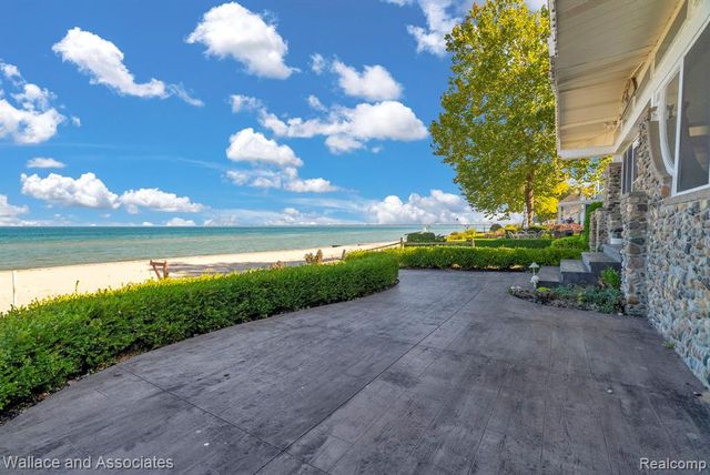 4488 Gratiot Avenue, Port Huron, MI 48060