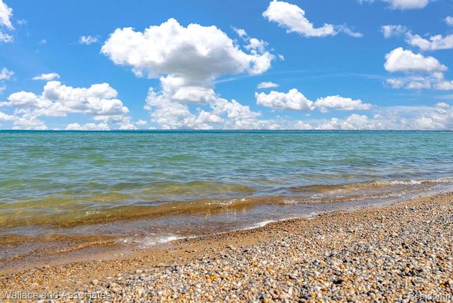 4488 Gratiot Avenue, Port Huron, MI 48060