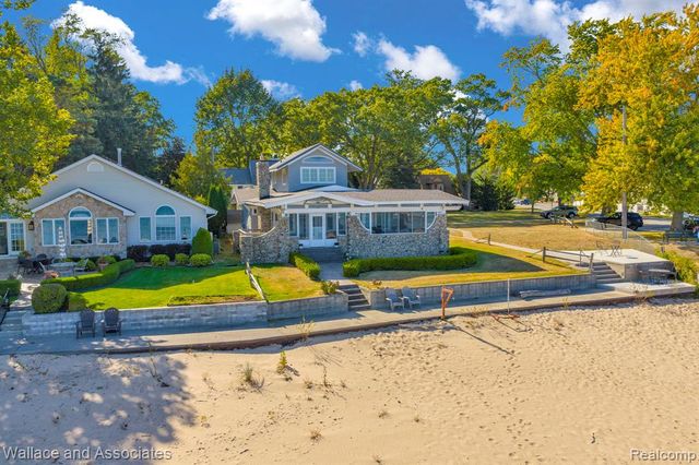 4488 Gratiot Avenue, Port Huron, MI 48060