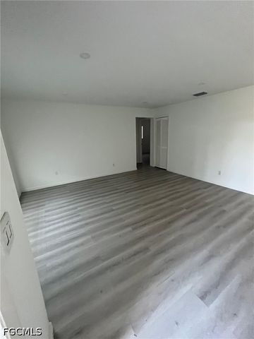 1402 SE 34 ST, Cape Coral, FL 33904