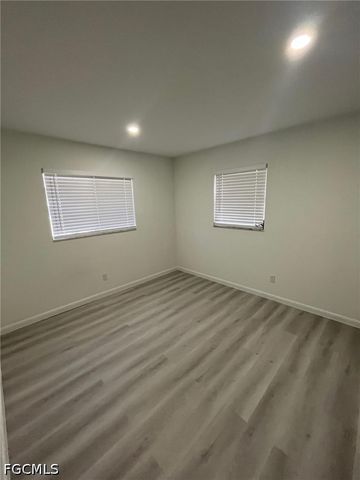1402 SE 34 ST, Cape Coral, FL 33904