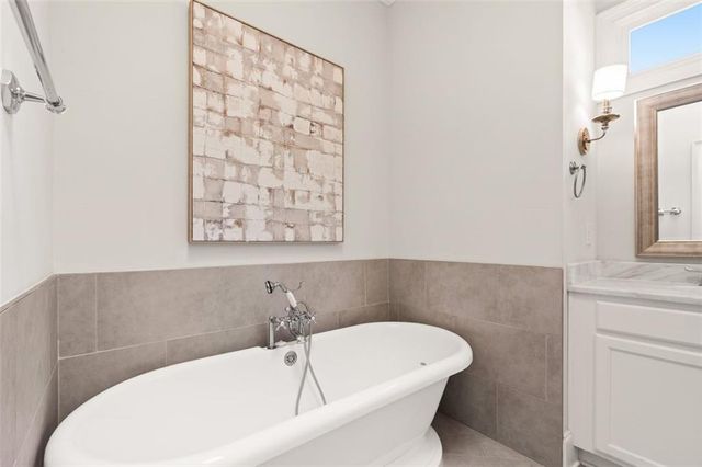 821 Virginia Park NE Circle, Atlanta, GA 30306