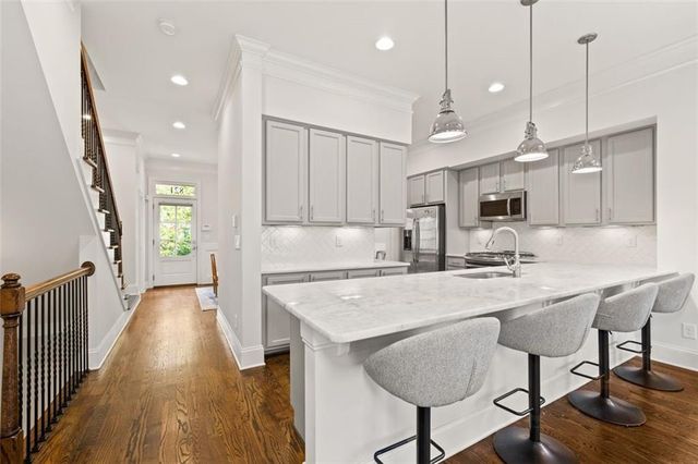 821 Virginia Park NE Circle, Atlanta, GA 30306