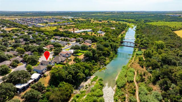 555 River Bluff CIR, Georgetown, TX 78626