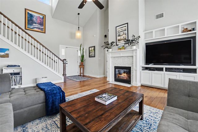 555 River Bluff CIR, Georgetown, TX 78626