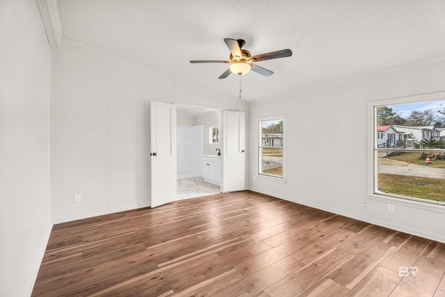 102 S Wren Lane, Robertsdale, AL 36567