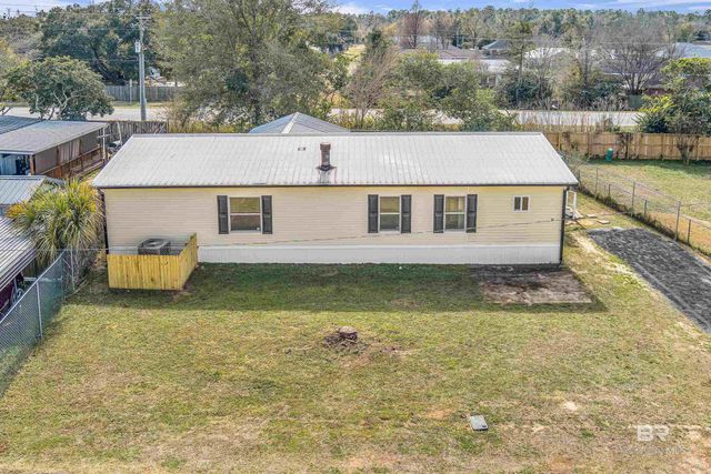 102 S Wren Lane, Robertsdale, AL 36567