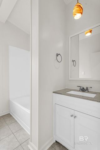 102 S Wren Lane, Robertsdale, AL 36567