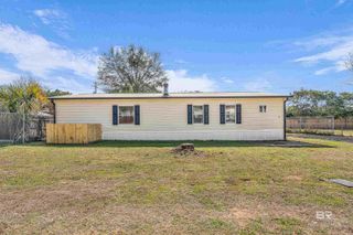 102 S Wren Lane, Robertsdale, AL 36567