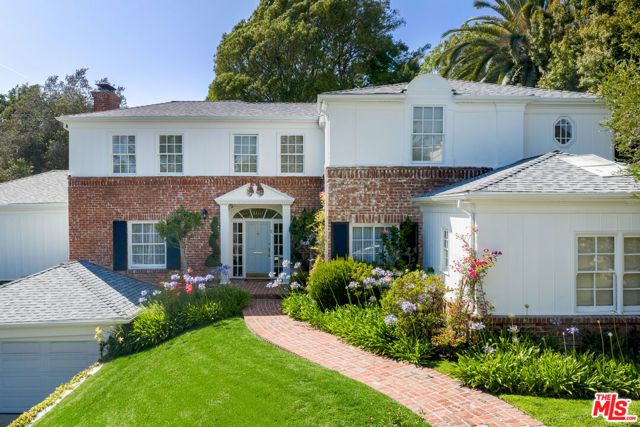 160 Bronwood Avenue, Los Angeles, CA 90049