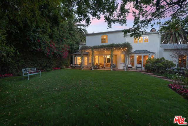 160 Bronwood Avenue, Los Angeles, CA 90049
